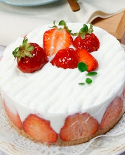 딸기생크림케이크