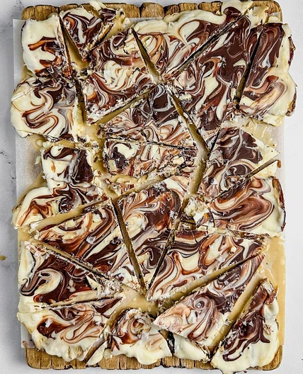 Chocolate Date Bark with Tahini