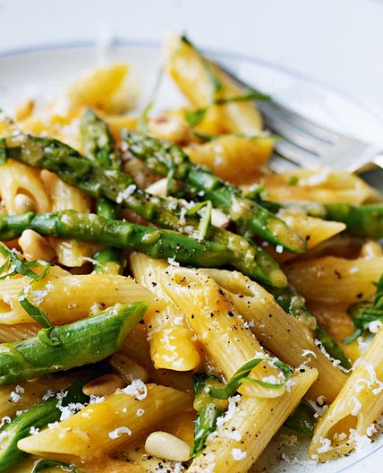 Asparagus carbonara