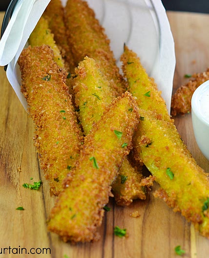 Copycat Disneyland Fried Pickles PLUS Homemade Ranch Dressing