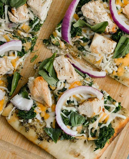 EASY Chicken Pesto Flatbread