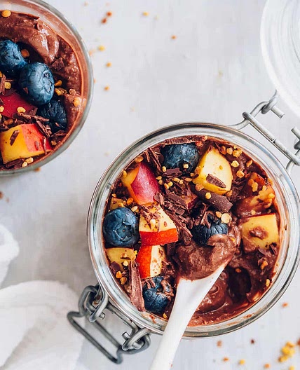 Healthy Dark Chocolate Avocado Mousse