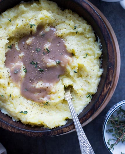 Fluffy Buttermilk Vegan Mashed Potatoes