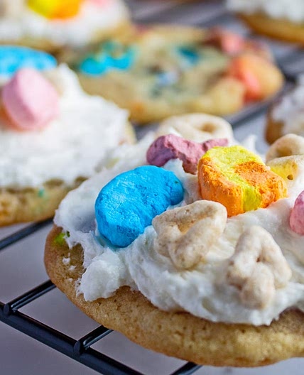 Lucky Charms Cookies