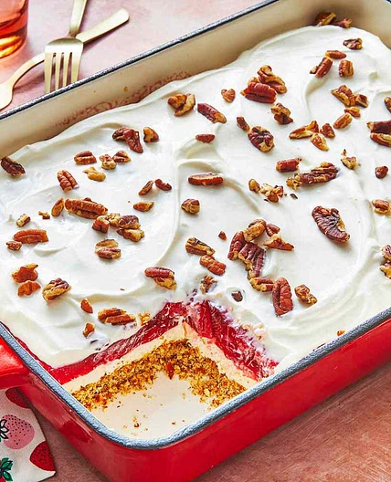 Strawberry-Pretzel Jello Salad