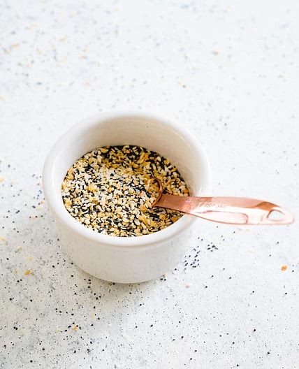 *Easy* Everything Bagel Seasoning