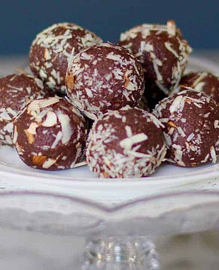 Quinoa almond date Protein Balls