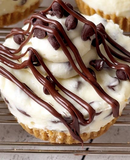 No Bake Mini Cannoli Cheesecakes