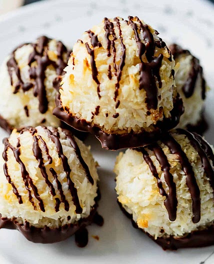 Easy Peppermint Coconut Chocolate Macaroons