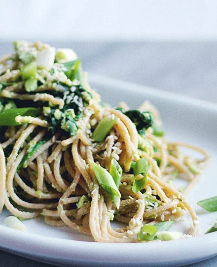 Green Edamame Spinach Hummus Pesto