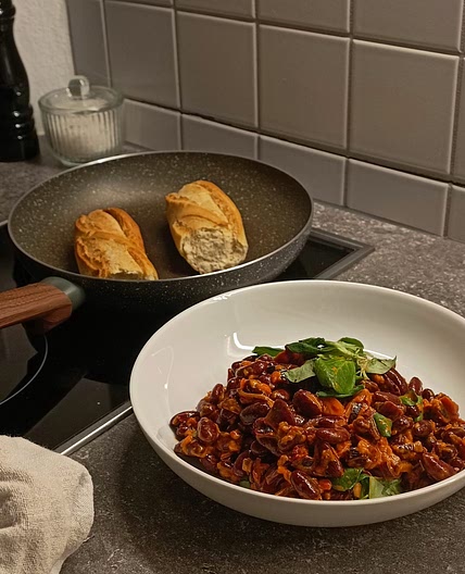 Kidneybohnen-Eintopf mit Ajvar