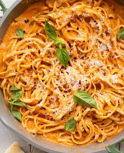 Creamy Roasted Red Pepper Pasta