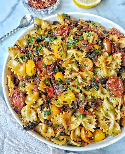 Roasted Tomato Pasta with Mushrooms
