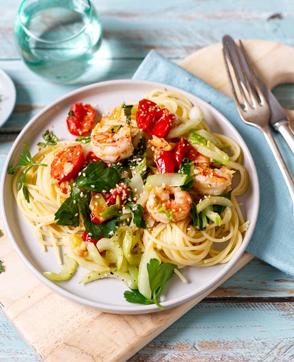 Spaghetti mit Garnelen und Pak Choi
