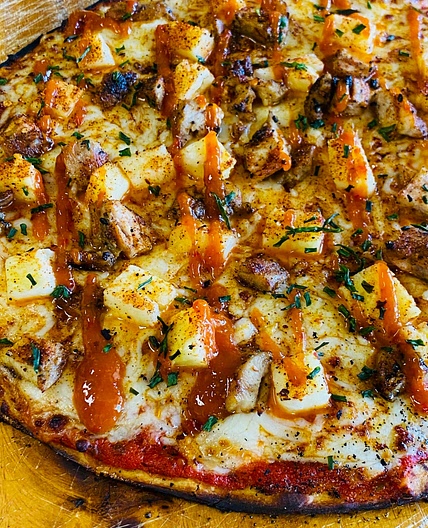 Pineapple Sriracha Chicken Outdoor Pizza