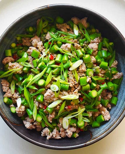 Spicy Pork and Asparagus Stir-Fry