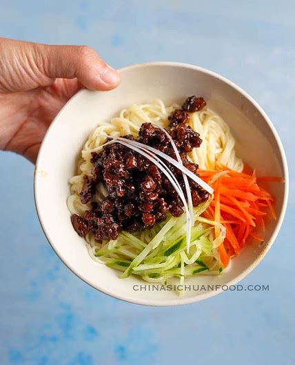 Zhajiangmian—Minced Pork Noodles