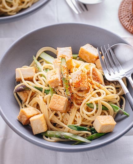 Creamy Miso Pasta with Tofu and Asparagus (Vegan)