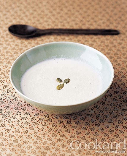 견과류 수프 만드는 법