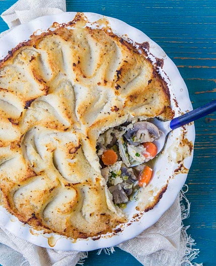 Chicken, leek and mushroom pie with cauliflower mash topping