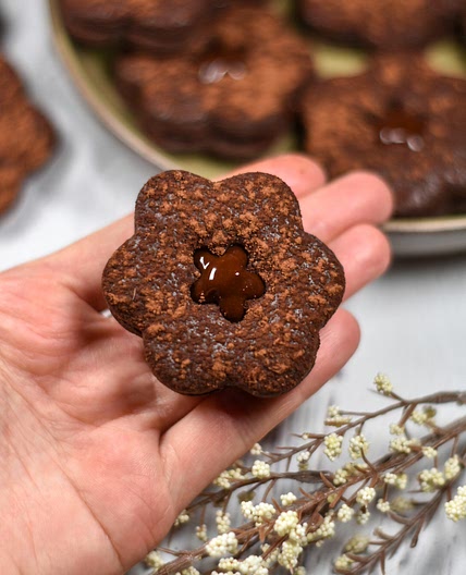 Chocolate Sandwich Biscuits with Guinness Ganache