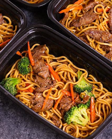 Easy Beef Lo Mein Meal Prep