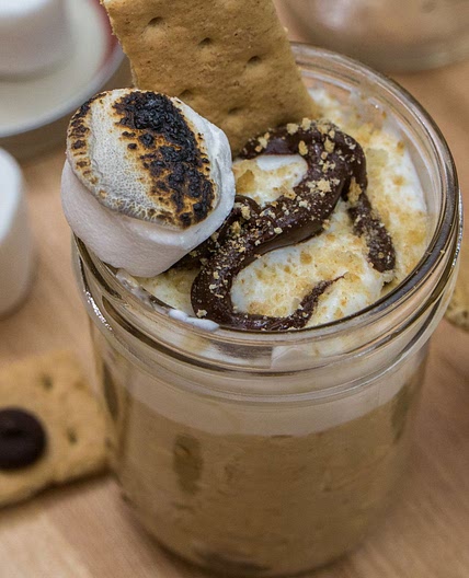 S’mores Protein Oatmeal in a Jar