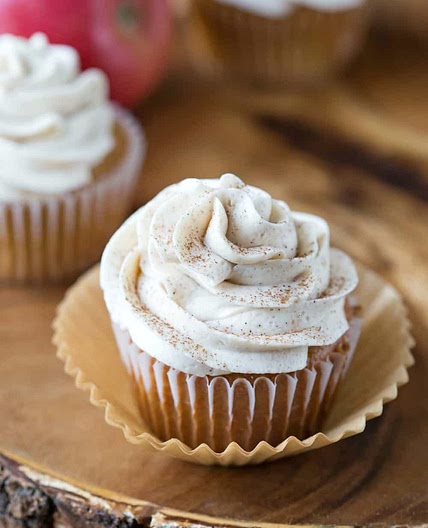 Whipped Cinnamon Buttercream Frosting