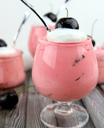 Keto Cherry Cheesecake Fluff