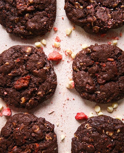 White Chocolate Strawberry Chocolate Cookies