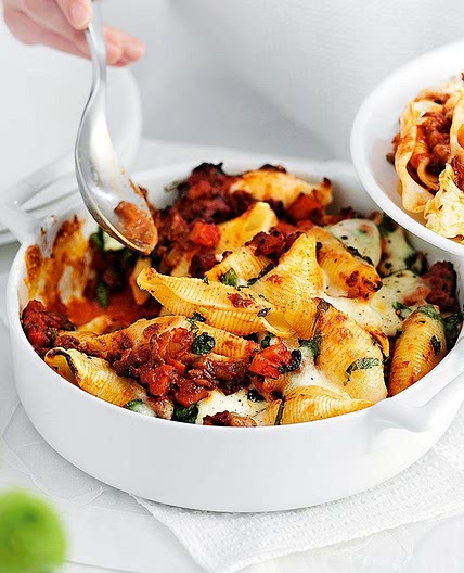 Beef ragù pasta bake