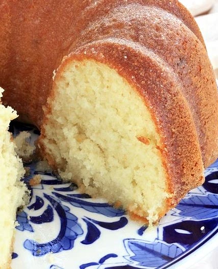 Receita de Bolo de arroz cru bem fofinho