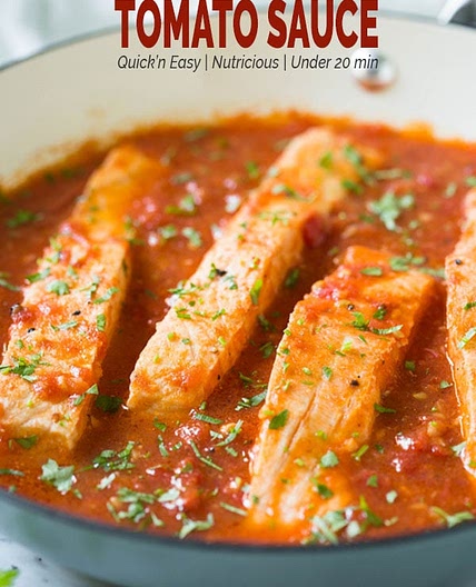 Quick and Easy Garlic Salmon in Tomato Sauce