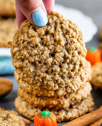 Pumpkin Spice Oatmeal Cookies Recipe