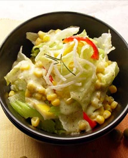 키위드레싱과콘샐러드