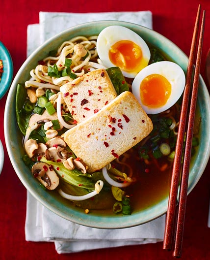 Simple miso, tofu and mushroom ramen