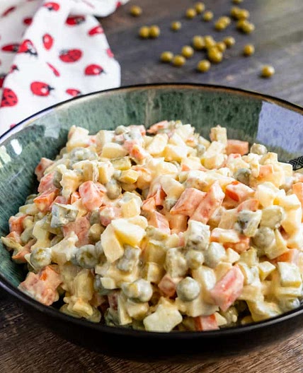 Polish Vegetable Salad: Salatka Jarzynowa