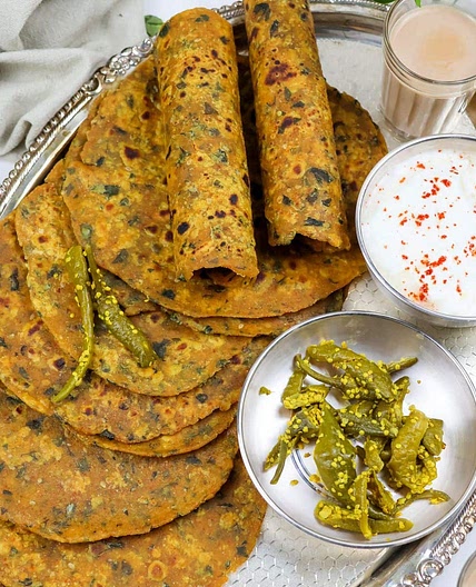 Gujarati Methi Thepla (Easy, Authentic Recipe)