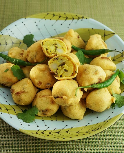 Aloo Bonda: Indian Potato Balls