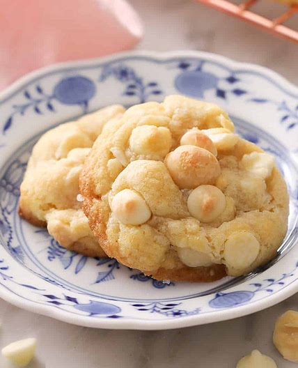 White Chocolate Macadamia Nut Cookies