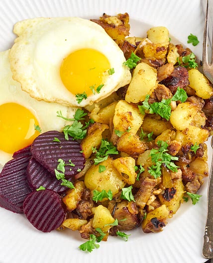 Danish hash (biksemad)