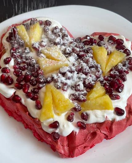 Red Velvet Pavlova Cake