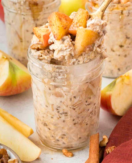 Easy Apple Pie Overnight Oats Recipe