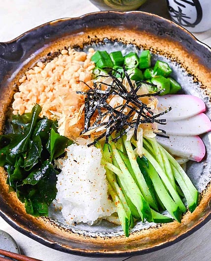 Hiyashi Tanuki Udon (Cold)