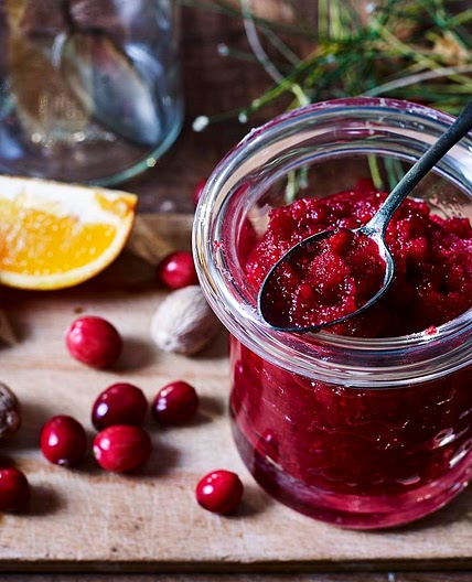 Fresh cranberry sauce