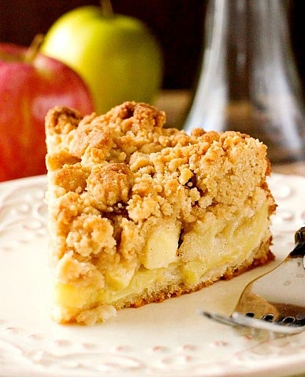 The Best Apple Crumb Cake Recipe