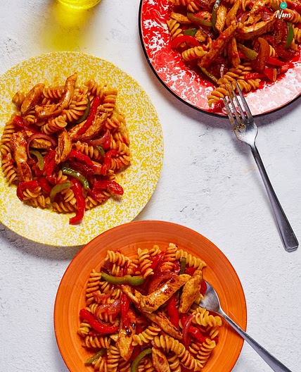 Chicken Fajita Pasta | Slimming & Weight Watchers Friendly