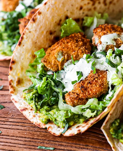 crispy cajun chicken tacos