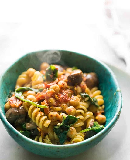 Sun Dried Tomato One Pot Pasta