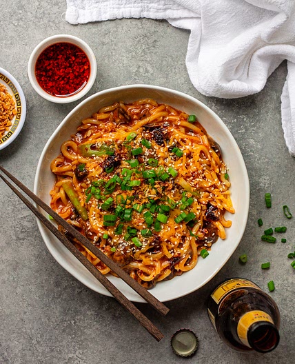 Cheesy Vegan Gochujang Udon Noodles